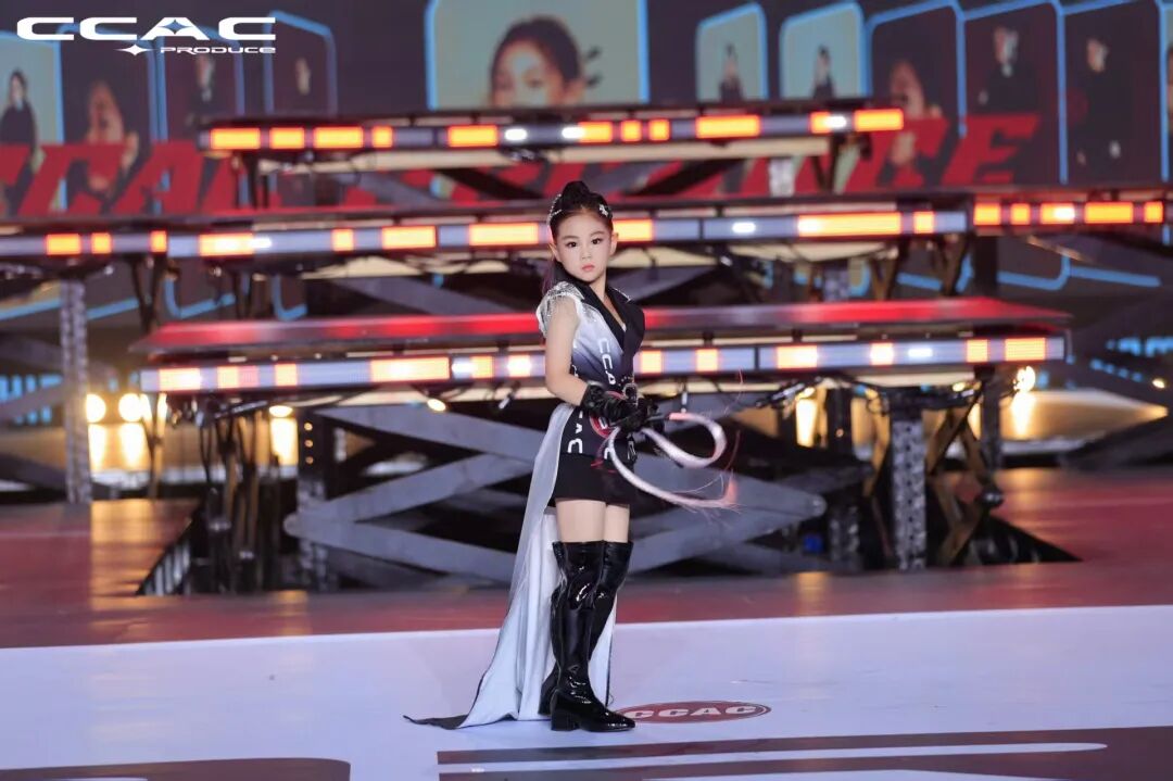 申晓婷1.jpg
