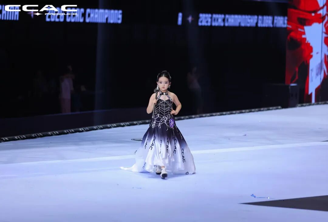 白钏慧1.jpg